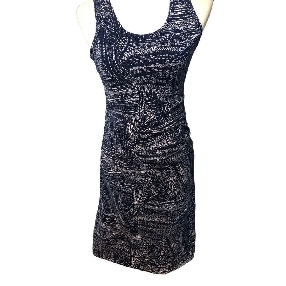 LIZ LANGE navy blue and white sleeveless WOMENS MATERNITY DRESS